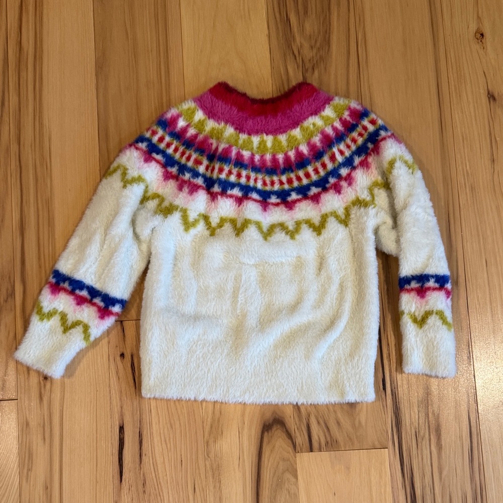 Cozy Multicolor Patterned Sweater - Picture 2 of 3